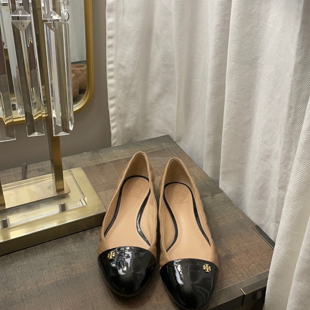 Tory Burch Claremont Quilted Flats Size 7 EUC